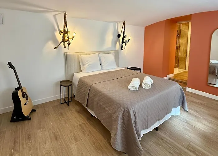 P01 Grand Proche Gare Cinema Jacuzzi Rdc Sur Cour Privative דירה *